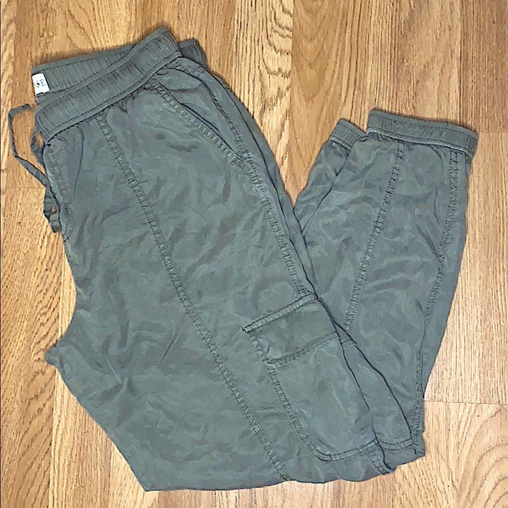 🌹Comfy Knox Rose Cargo Joggers 🪖